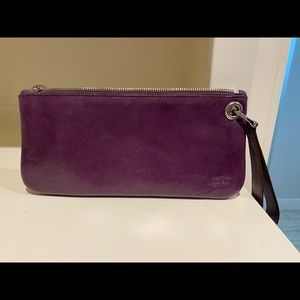 HOBO Vida clutch/wristlet